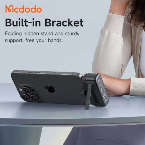Mcdodo 630 Portable 20W Fast Charge T-Capsule Mobile Power Supply Ultra Slim Built-in Type-C Male